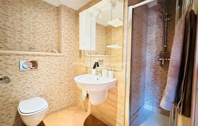 Wiederverkauf - Wohnung - Torrevieja - Center