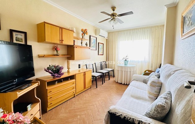 Wiederverkauf - Wohnung - Torrevieja - Center