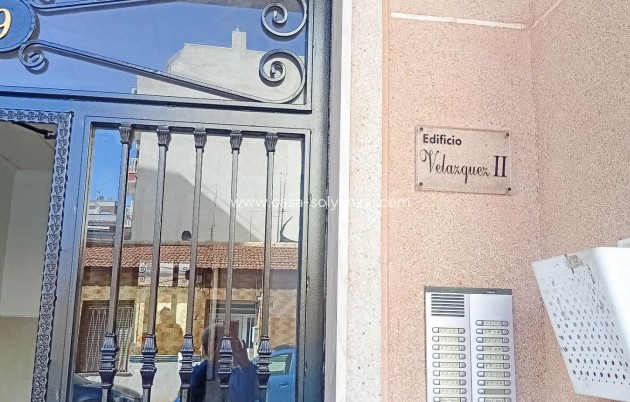 Wiederverkauf - Wohnung - Torrevieja - Playa de los Locos