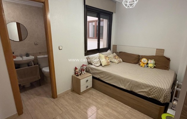 Revente - Appartement - Torrevieja - Center