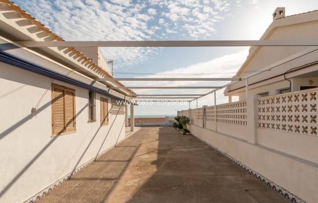 Wiederverkauf - Independent villa - Guardamar del Segura