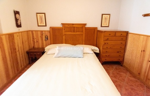 Wiederverkauf - Independent villa - Guardamar del Segura