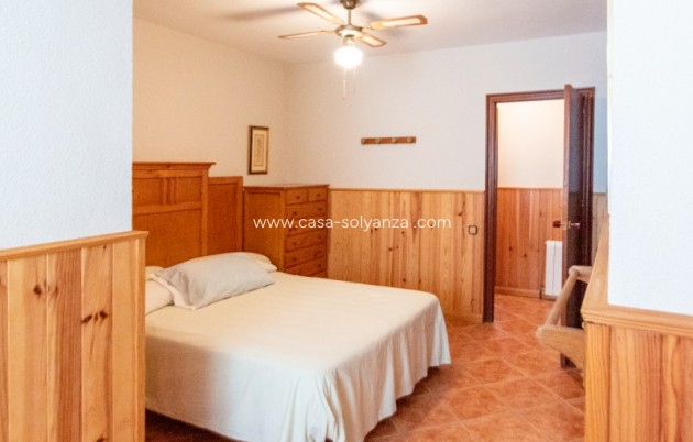 Wiederverkauf - Independent villa - Guardamar del Segura