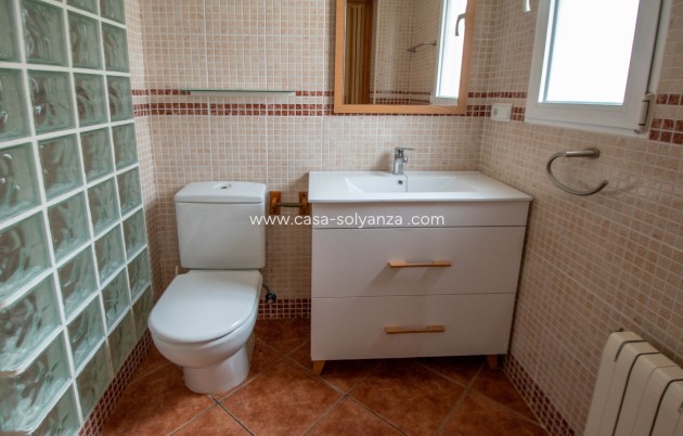 Wiederverkauf - Independent villa - Guardamar del Segura