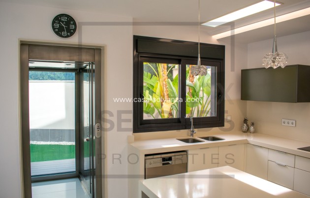 Revente - Independent villa - San Miguel de Salinas - Urbanizaciones