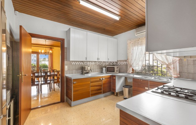 Revente - Villa - Orihuela Costa - Costa Blanca