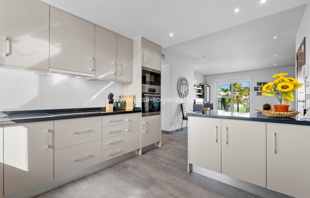 Resale - Terraced Bungalow - Torrevieja