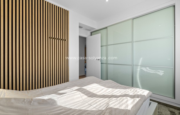 Resale - Terraced Bungalow - Torrevieja