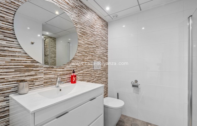 Resale - Terraced Bungalow - Torrevieja