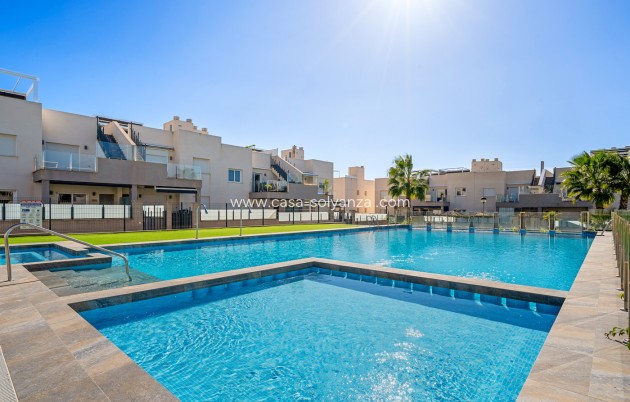 Resale - Terraced Bungalow - Torrevieja