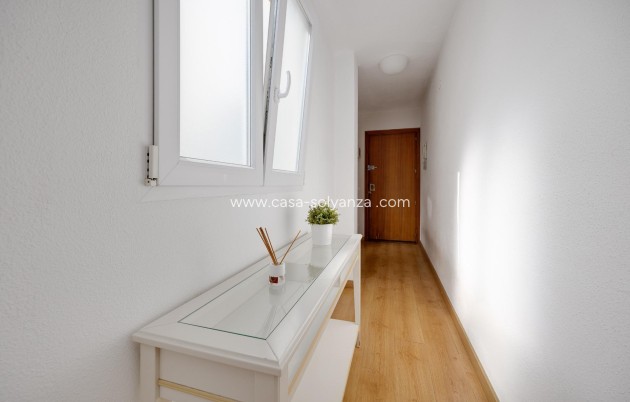 Wiederverkauf - Wohnung - Torrevieja - Acequion