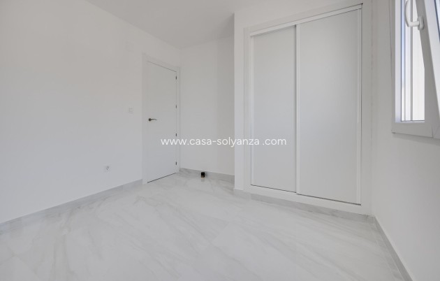 Herverkoop - Appartement / flat - Torrevieja - El Limonar
