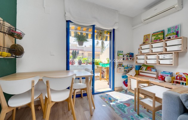 Resale - Apartment / flat - Torrevieja - Calas Blanca