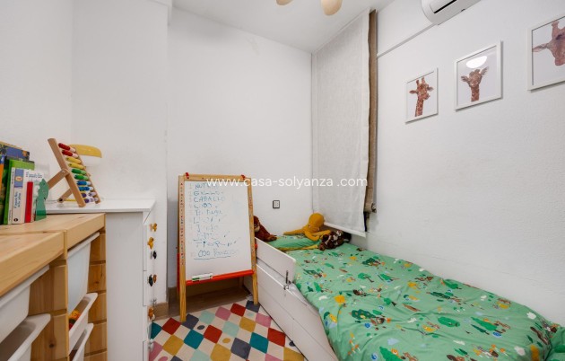 Resale - Apartment / flat - Torrevieja - Calas Blanca