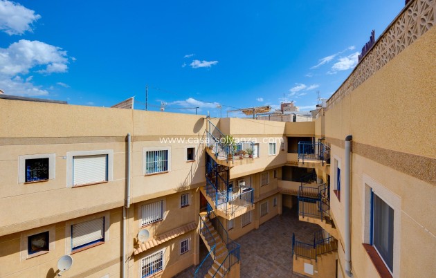Resale - Apartment / flat - Torrevieja - Calas Blanca