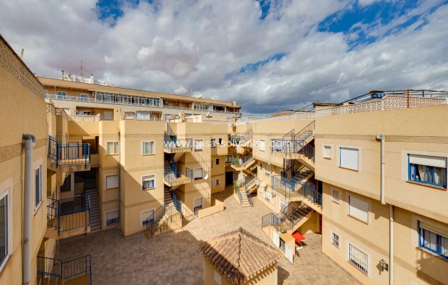 Resale - Apartment / flat - Torrevieja - Calas Blanca