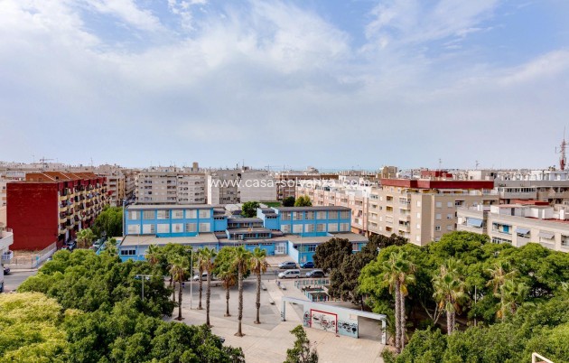 Resale - Apartment / flat - Torrevieja - Calas Blanca