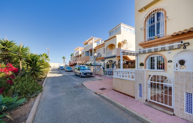 Resale - Apartment / flat - Orihuela Costa - La Florida