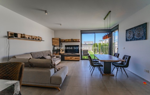 Wiederverkauf - Semi-detached house - Benijófar - Benijofar