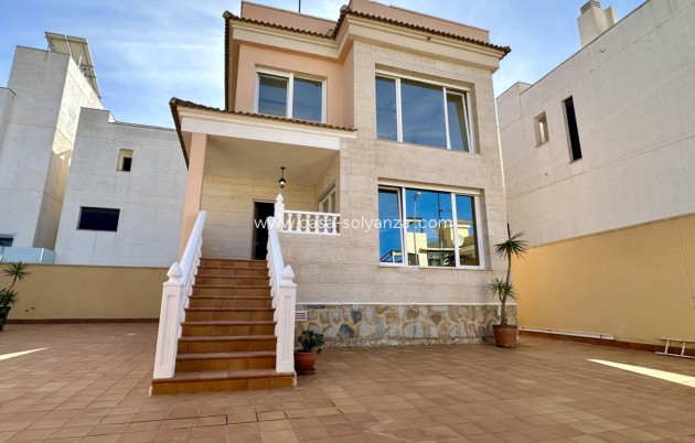 Reventa - Villa - Orihuela Costa - Costa Blanca