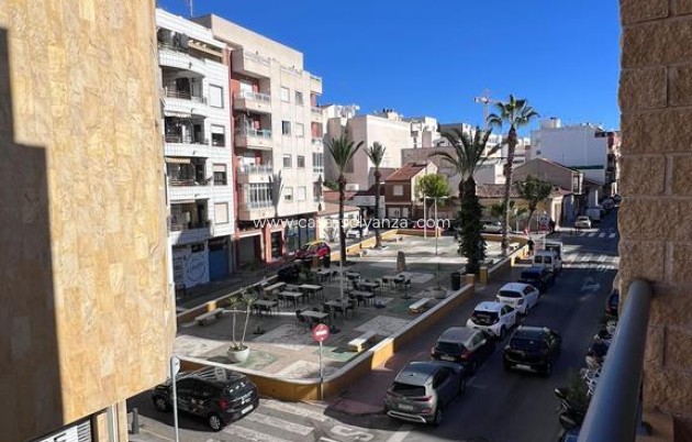 Resale - Apartment / flat - Torrevieja - CENTRO CASCO URBANO