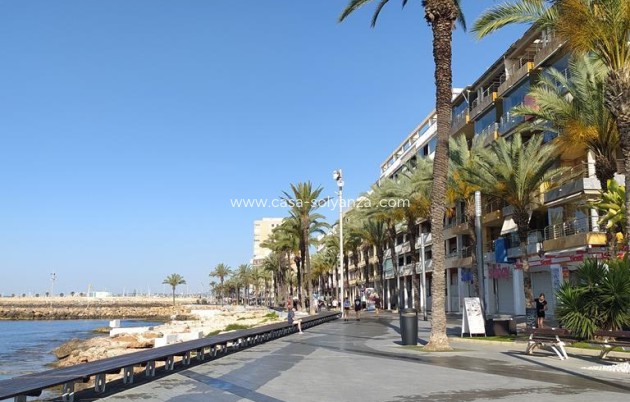 Resale - Apartment / flat - Torrevieja - CENTRO CASCO URBANO