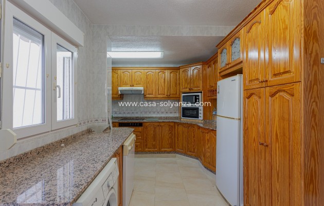 Resale - Villa - Torrevieja - Costa Blanca