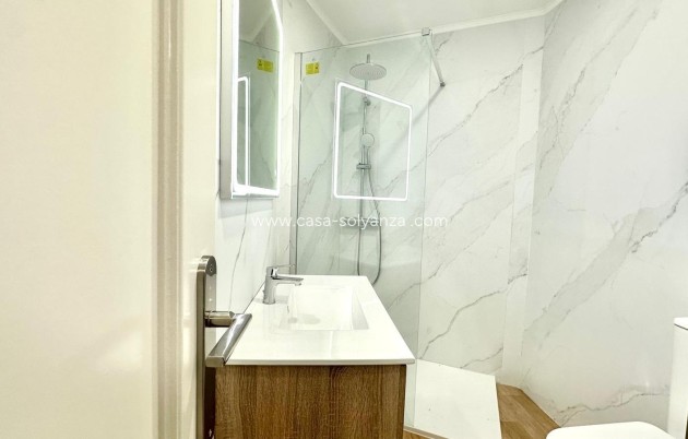 Resale - Apartment / flat - Torrevieja - La Mata