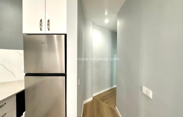 Resale - Apartment / flat - Torrevieja - La Mata