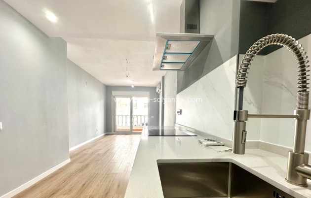 Resale - Apartment / flat - Torrevieja - La Mata