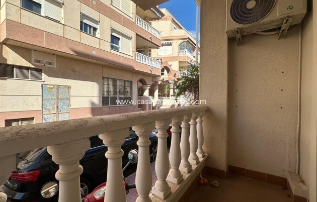 Resale - Apartment / flat - Torrevieja - La Mata