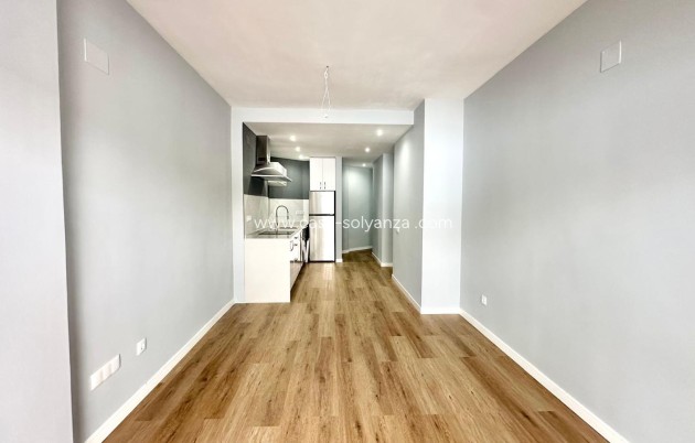 Resale - Apartment / flat - Torrevieja - La Mata