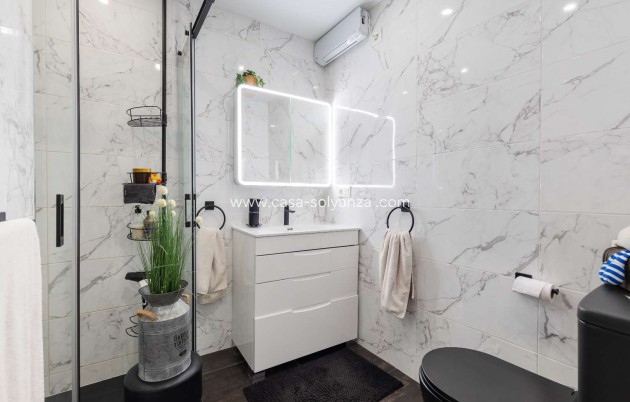 Wiederverkauf - Villa - Orihuela - Orihuela Costa