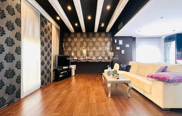 Resale - Apartment / flat - Torrevieja - Estacion Autobuses