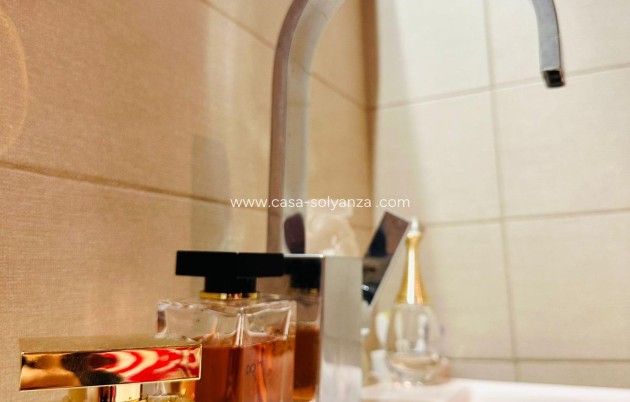 Resale - Apartment / flat - Torrevieja - Estacion Autobuses
