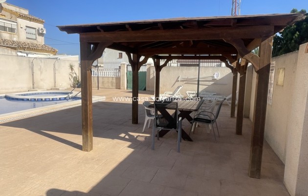 Herverkoop - Herenhuis - Daya Nueva - 0