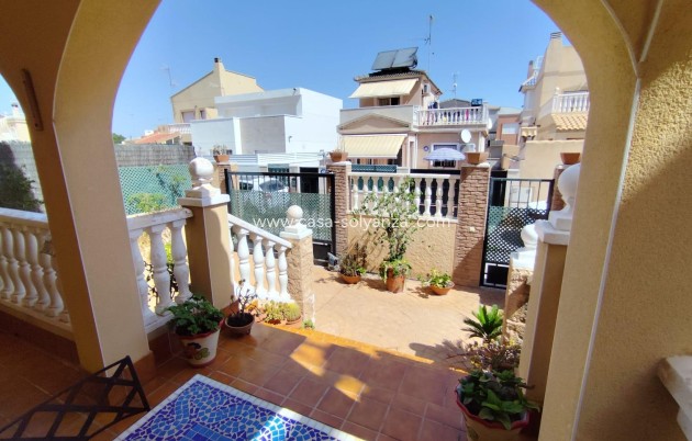 Resale - Villa - Torrevieja - Aguas nuevas