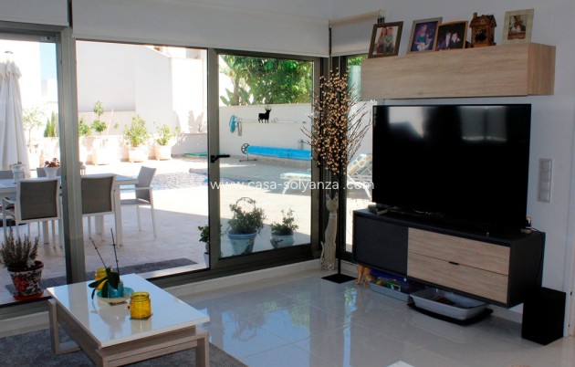 Herverkoop - Villa - San Miguel de Salinas - Inland