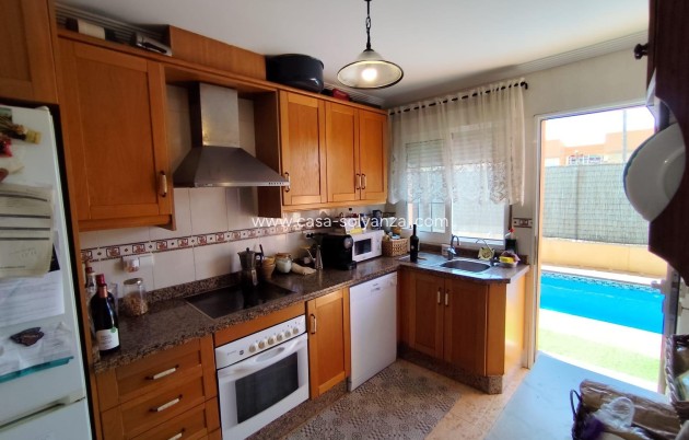 Resale - Villa - Torrevieja - Aguas nuevas