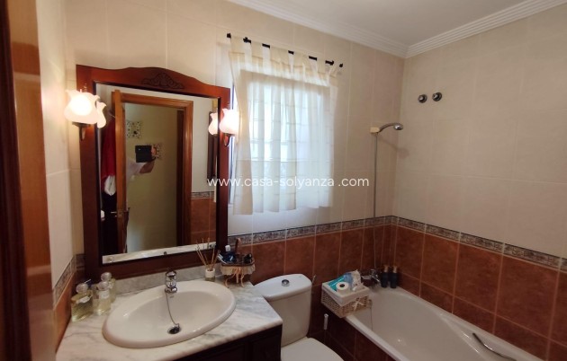Resale - Villa - Torrevieja - Aguas nuevas