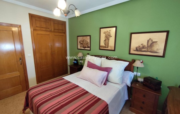 Resale - Villa - Torrevieja - Aguas nuevas