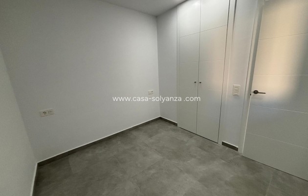 Resale - Apartment / flat - Torrevieja - Estacion Autobuses