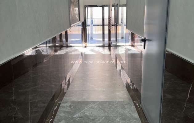 Resale - Apartment / flat - Torrevieja - Estacion Autobuses