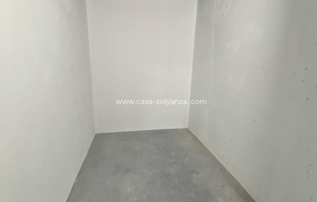 Resale - Apartment / flat - Torrevieja - Estacion Autobuses