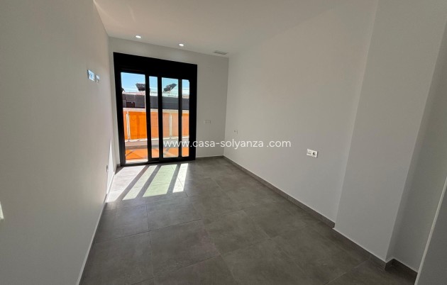 Resale - Apartment / flat - Torrevieja - Estacion Autobuses