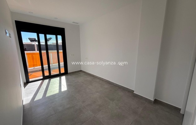 Resale - Apartment / flat - Torrevieja - Estacion Autobuses