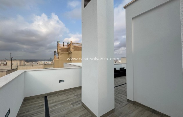 Resale - Apartment / flat - Torrevieja - Center