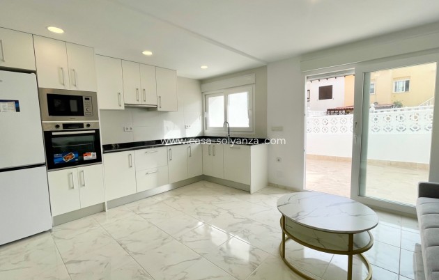 Herverkoop - Herenhuis - Torrevieja - Los Balcones