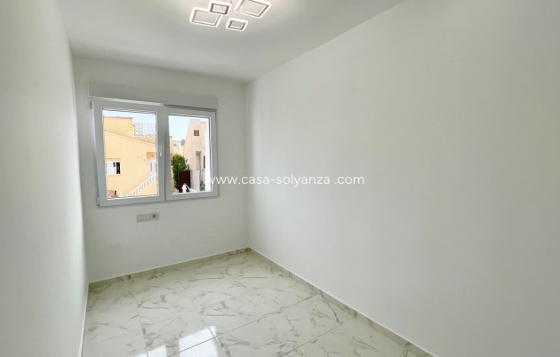 Herverkoop - Herenhuis - Torrevieja - Los Balcones