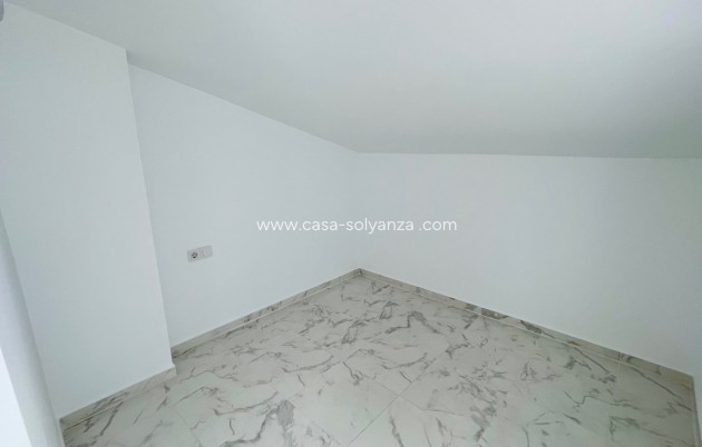 Herverkoop - Herenhuis - Torrevieja - Los Balcones